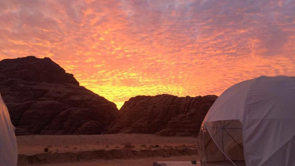 Oryx Camp Hotel Wadi Rum Exterior foto
